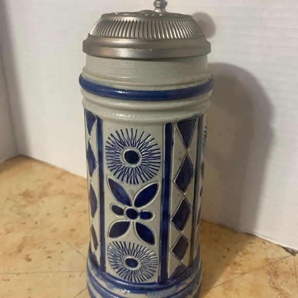 Vintage Gerz Beer Stein with Lid - Picture 4 of 10